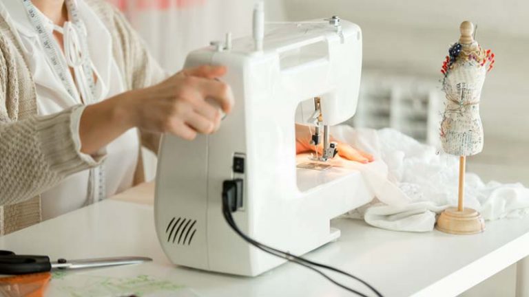 Fixing a Stuck Handwheel on Your Sewing Machine - Practical Guide