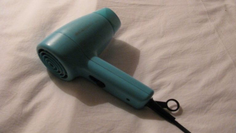 How Can I Make Tight Sleeves Looser Without Sewing?