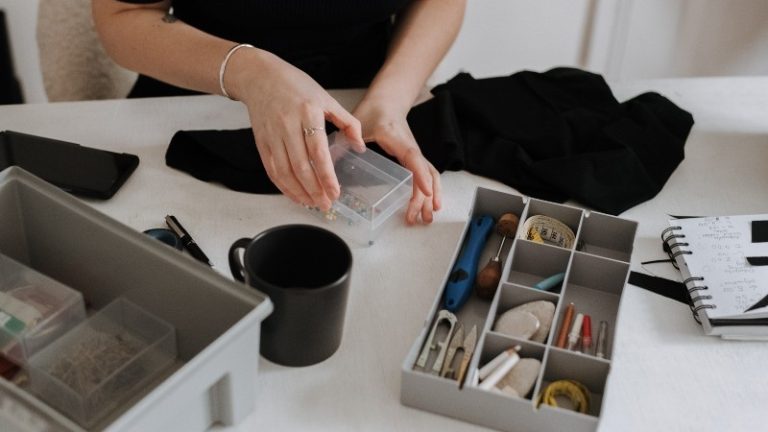 Can You Bring a Sewing Needle on a Plane?